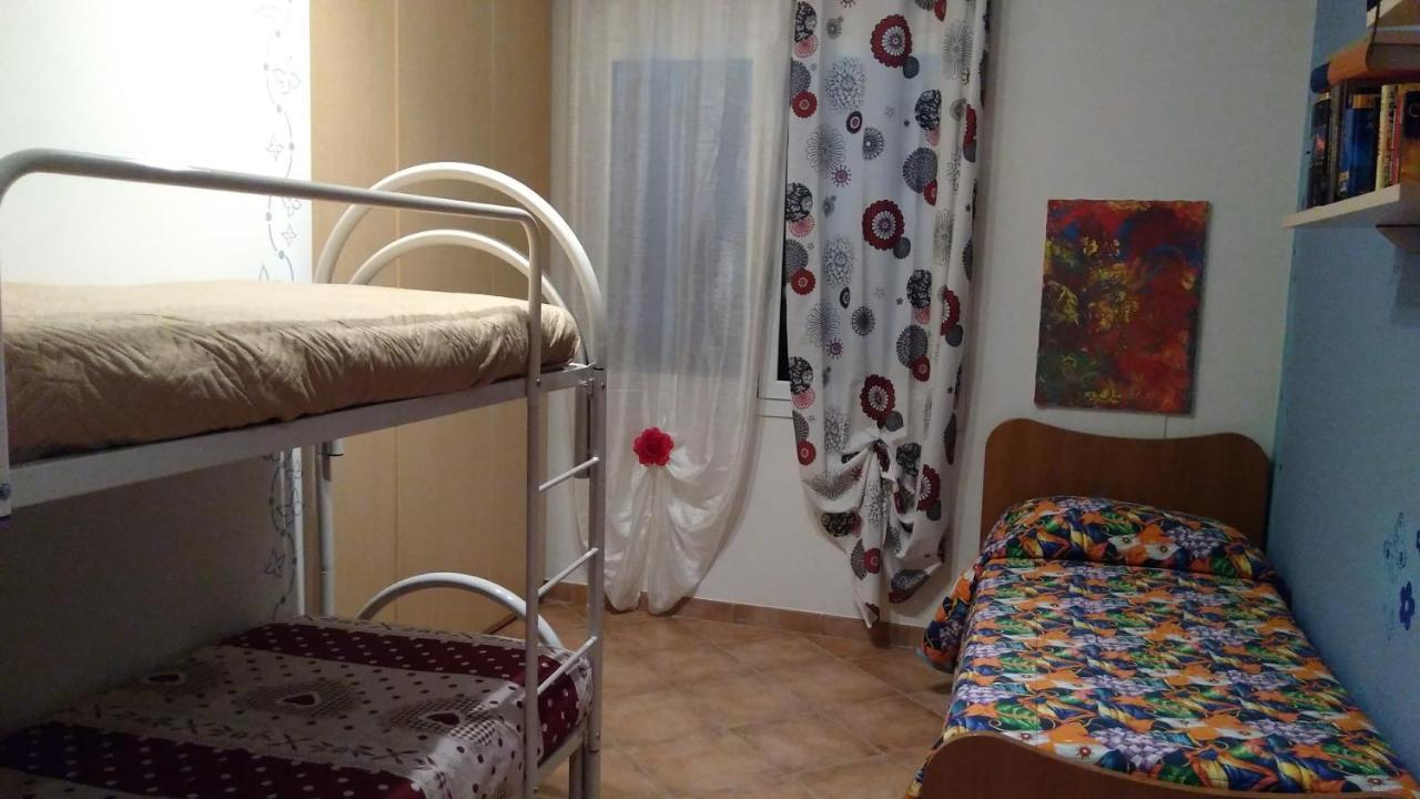 La Porta Del Sole Appartamento Nell'Oliveto Seborga Luaran gambar